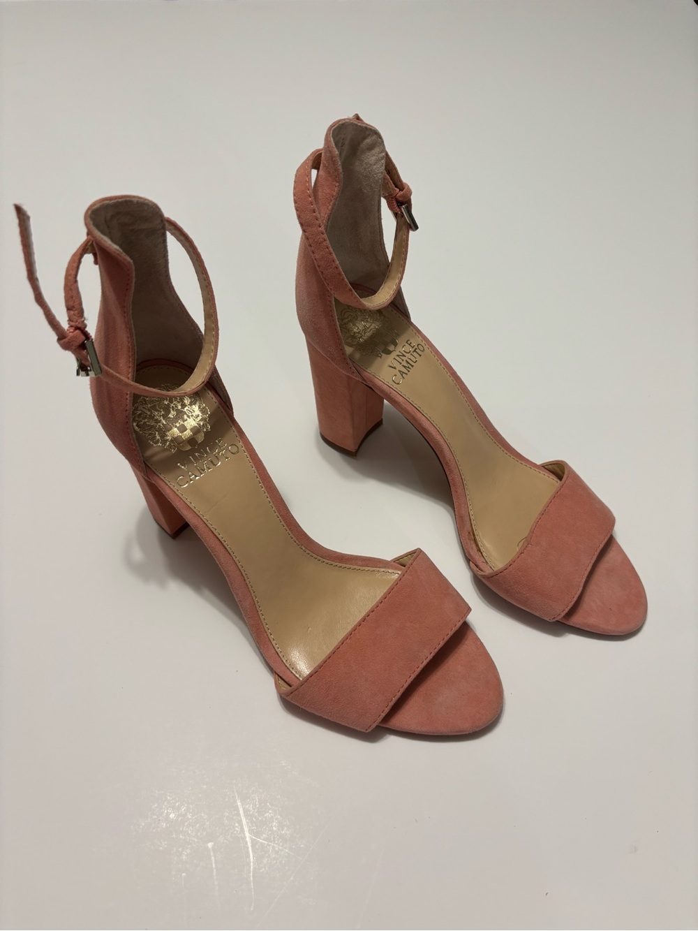 Vince Camuto Womens 7 M Blush Pink Suede Block Heel Ankle Strap Sandals Heels